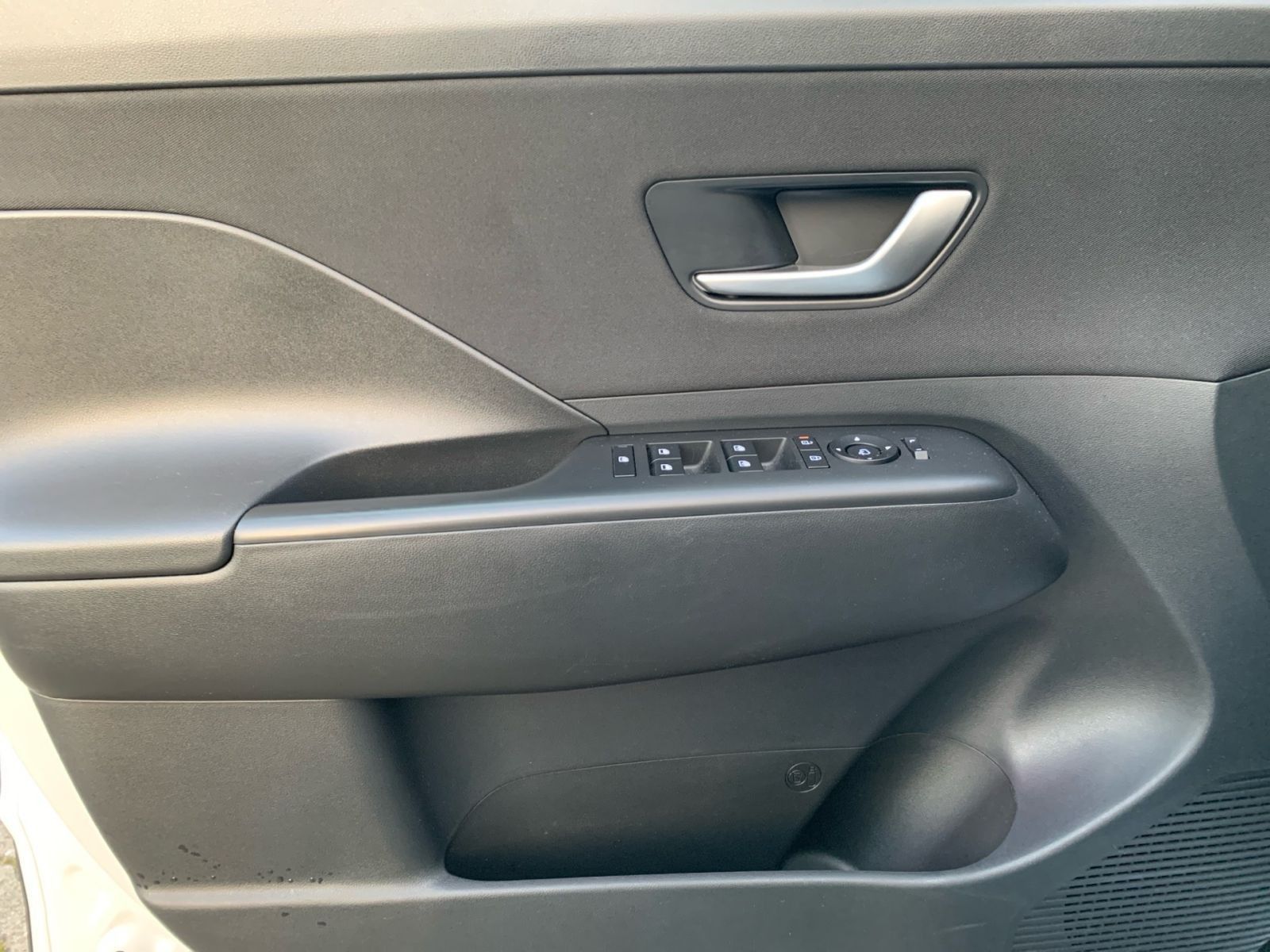 Fahrzeugabbildung Hyundai KONA 1.6 T-GDI 7-DCT Trend el.Heckklappe