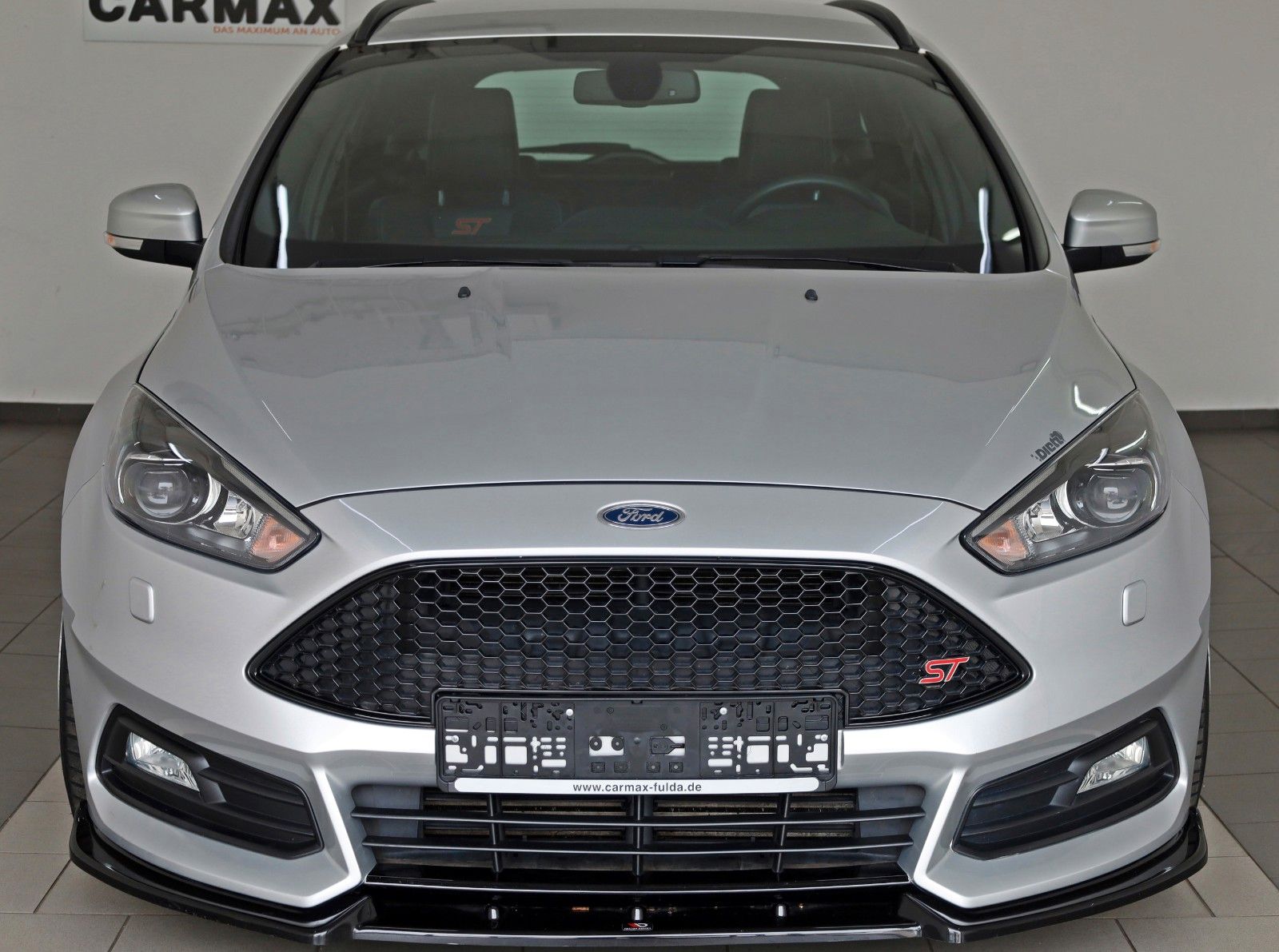 Fahrzeugabbildung Ford Focus Turnier ST Recaro,Leder,Navi,Xenon,Sony,SH