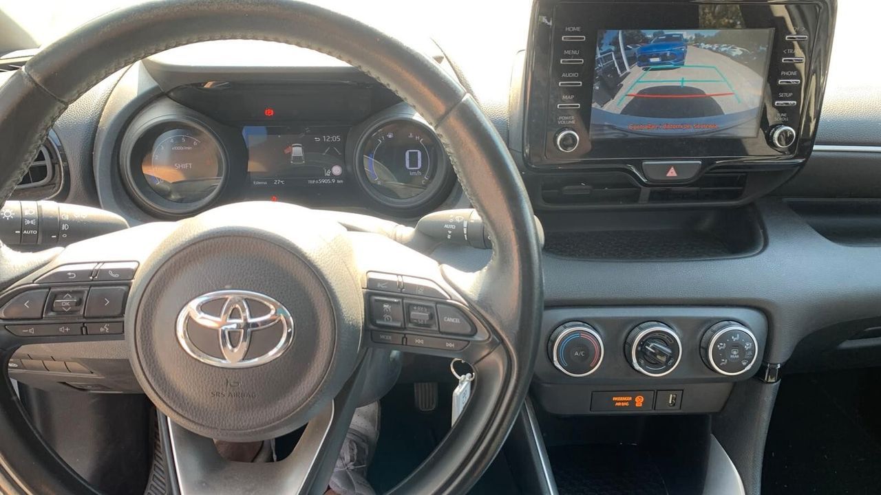 Toyota Yaris 1.0 5 porte Trend imagem 2