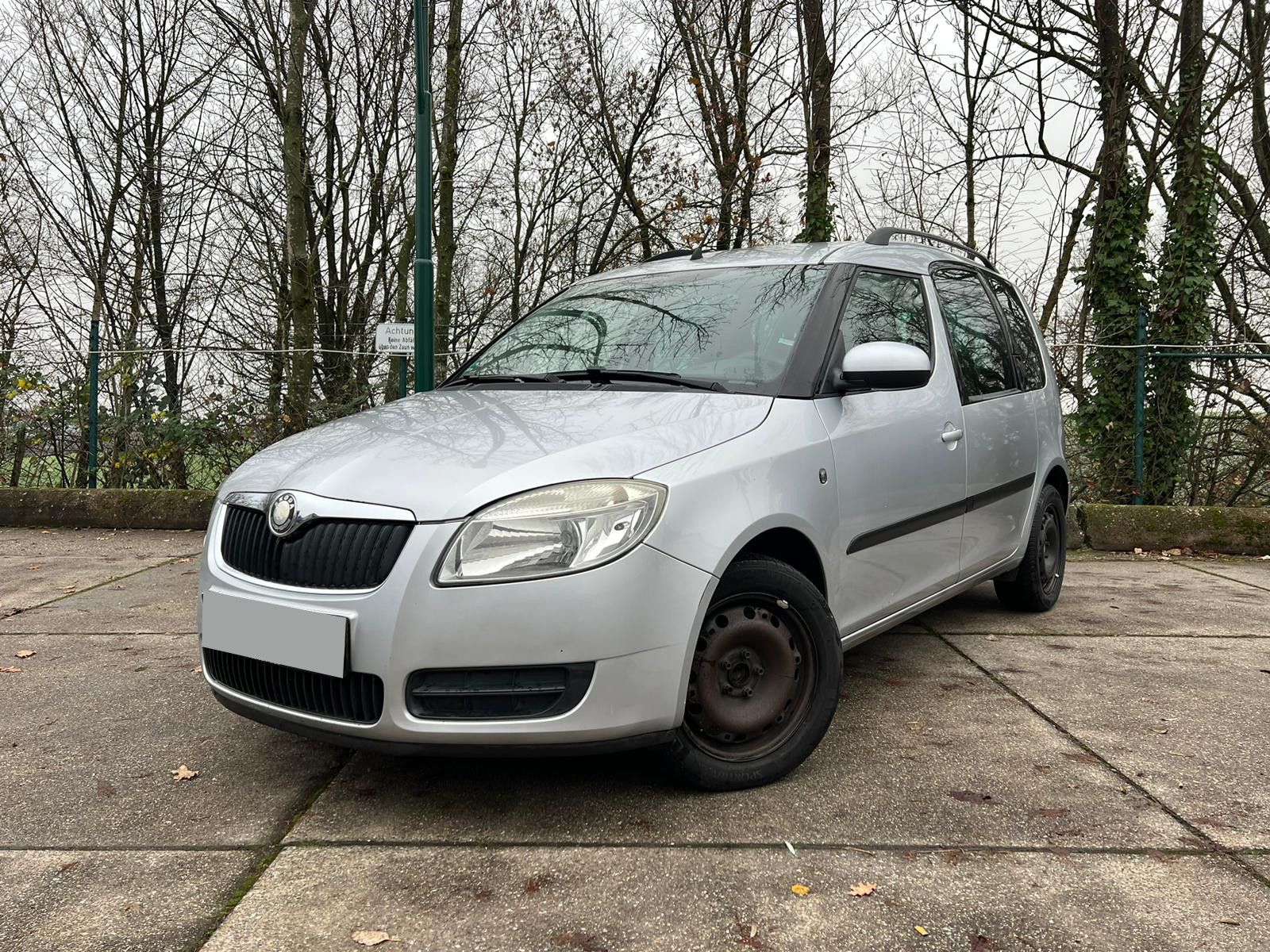 SKODA Roomster Style 1.Hand AHK Klima Sitzheizung