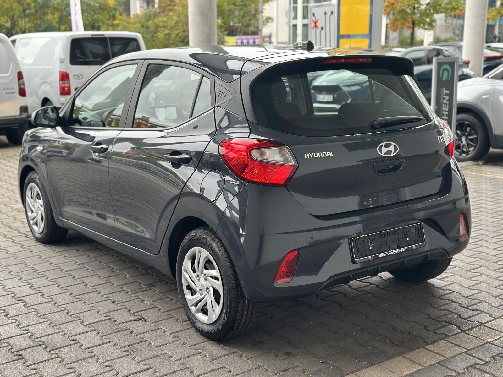 Fahrzeugabbildung Hyundai i10 Select 1.0l Navi/Klima/Kamera!