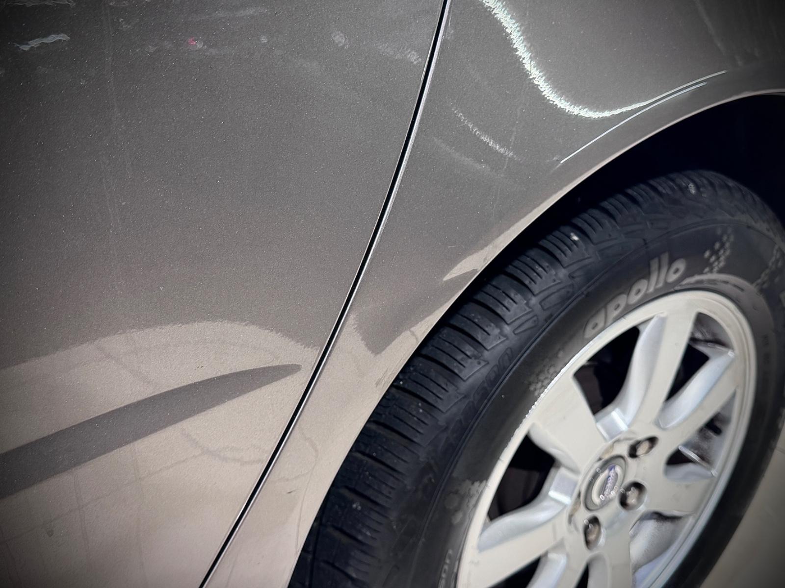 VOLVO V70 - 2.0 l - 203 CV - BVA - CUIR