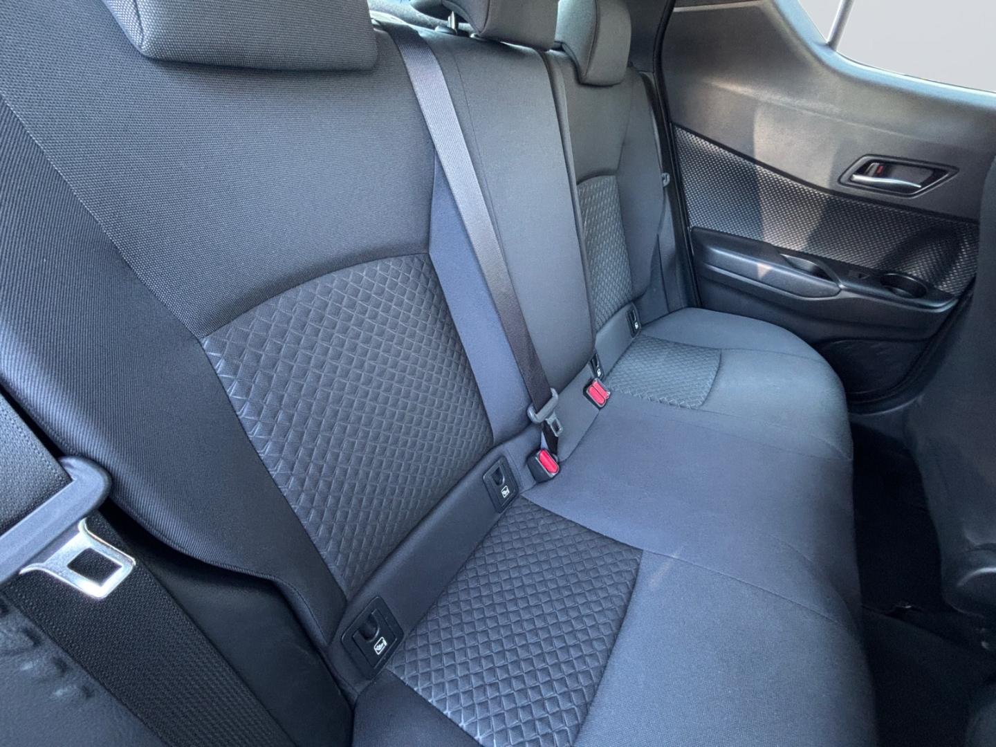 Toyota C-HR 1.8 Hybrid Flow *LED*ACC*Kamera*CarPlay*DAB