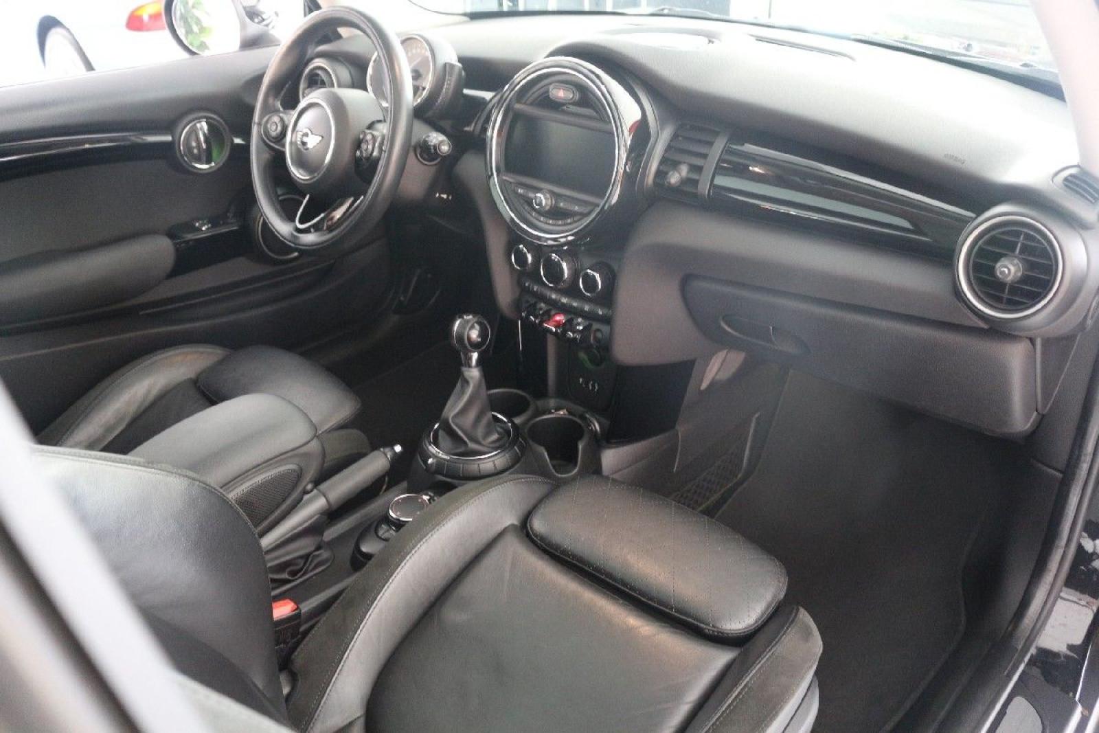 MINI COOPER_S - Panorama-NaviProf-Kamera-Leder-1.Hd