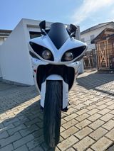 Yamaha YZF-R1 - Offers matching your search criteria