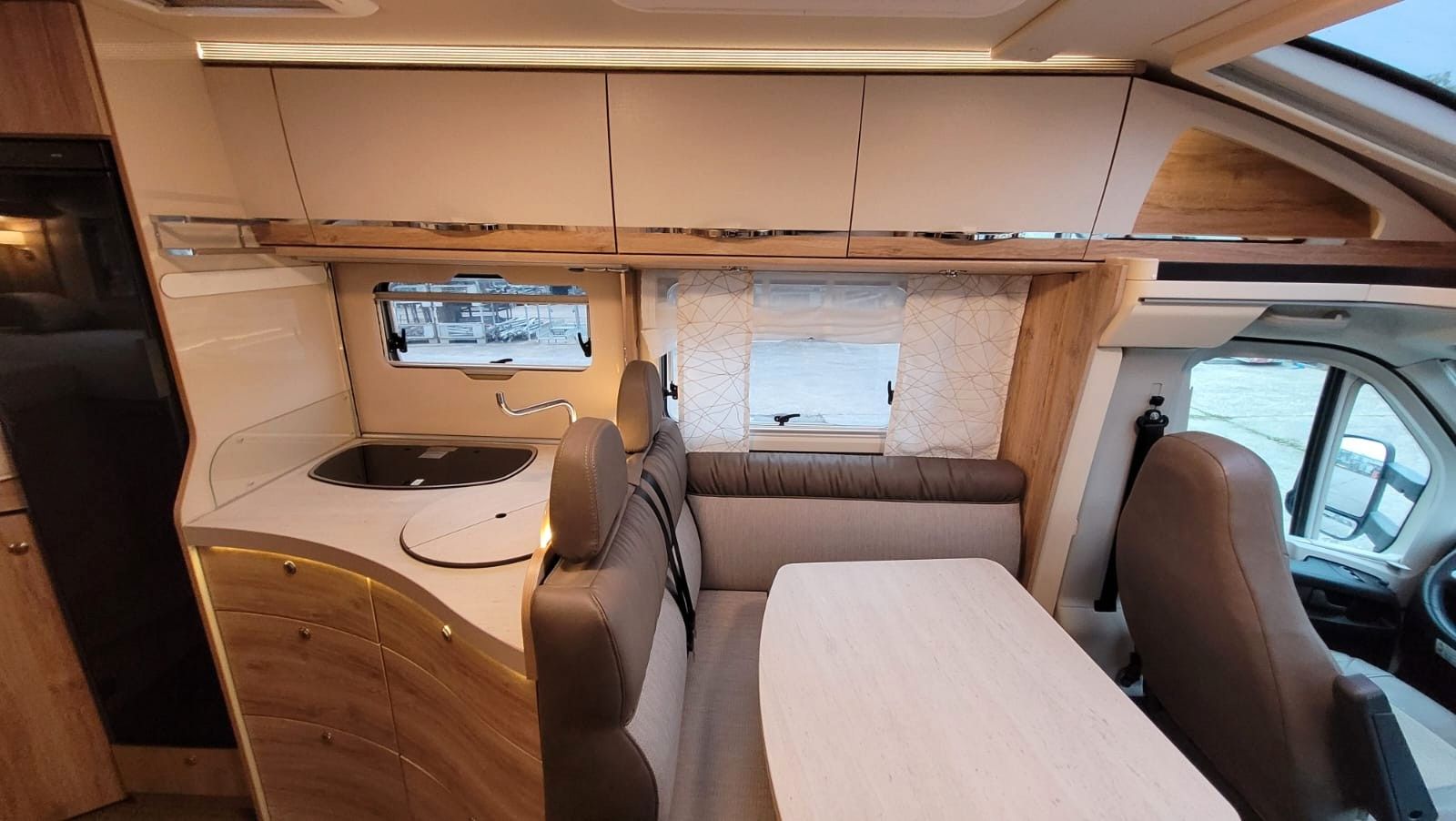 Fahrzeugabbildung Eura Mobil Profila T 695 EB *top ausgestattet*