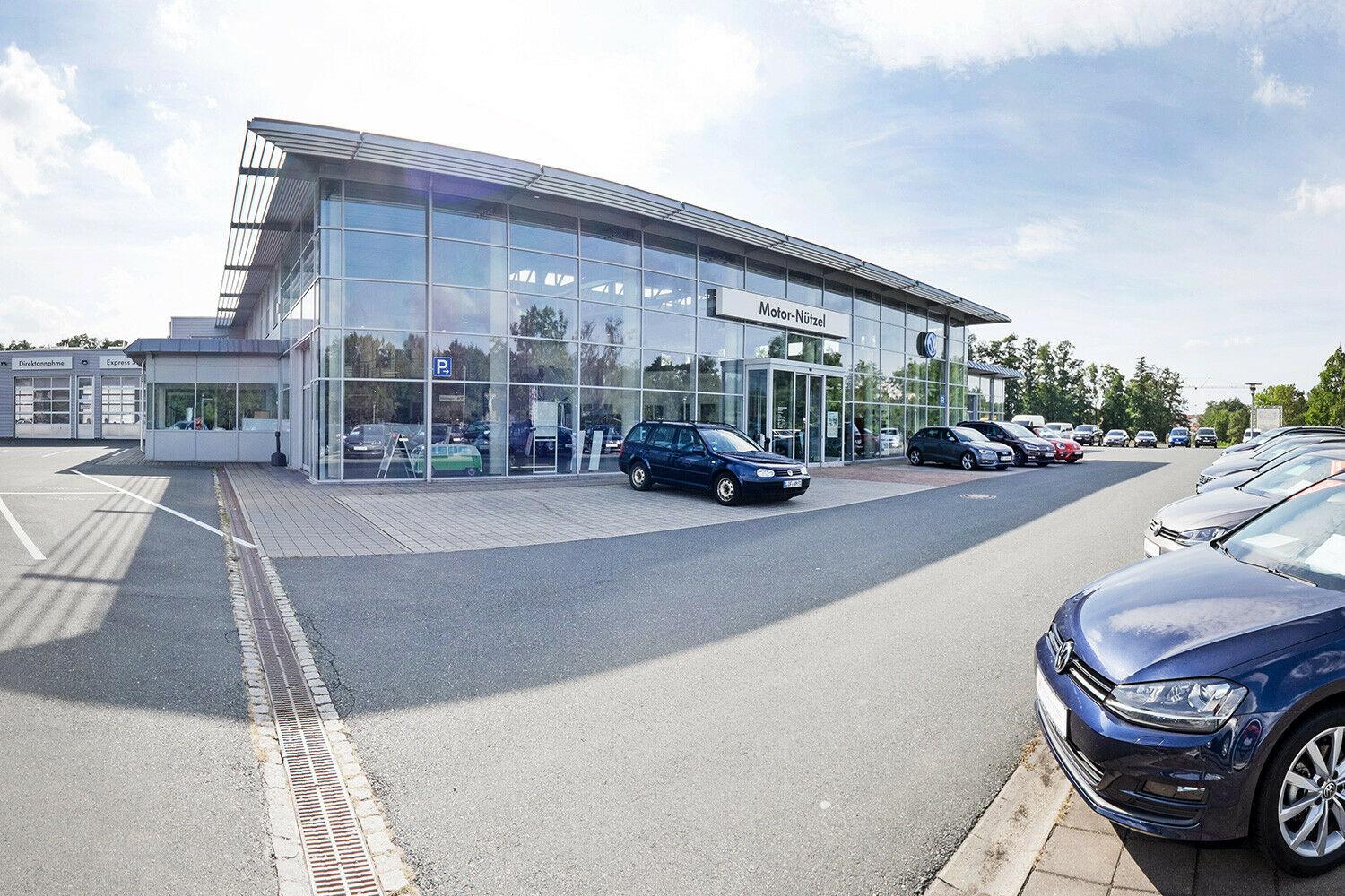 showroom-image-main
