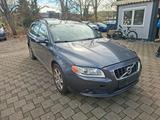 Volvo V 70 Voll Austatung - Volvo V70 aus 2011 mit Diesel-Antrieb: Kombi