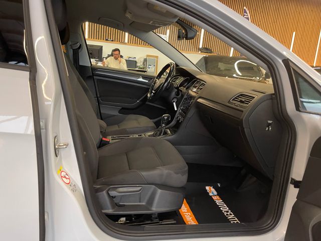 MYAUTOCENTER – Gebraucht- und Jahreswagen mit Werkstattservice in Pfaffenhofen Volkswagen Golf VII Lim. Comfortline BMTStart-Stopp*Klima*