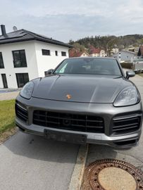 Porsche Cayenne - 6