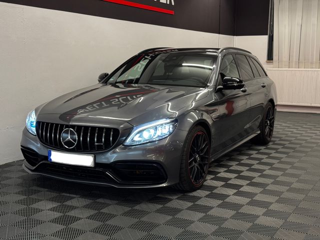 Mercedes-Benz C 63 AMG *Panorama*High-End Sound*NightPaket*