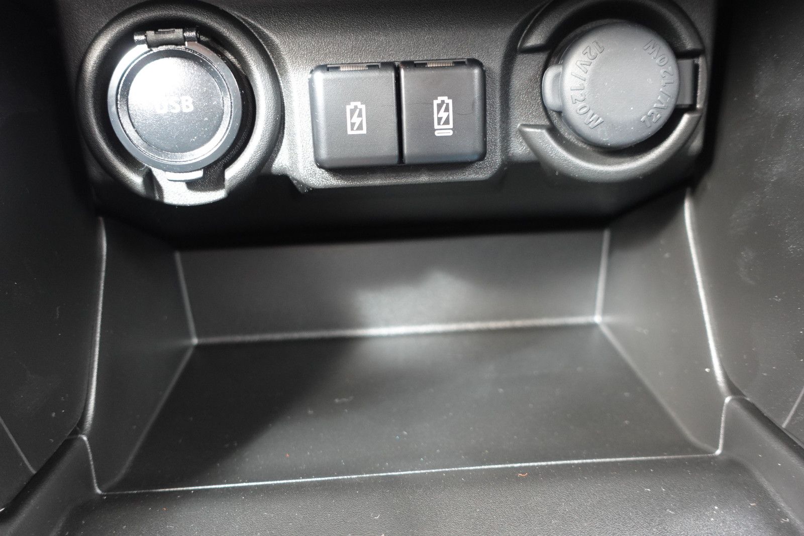 Fahrzeugabbildung Suzuki Swift Comfort 1.2,Navi,Sitzhz,Kamera,Alu,DAB,LED