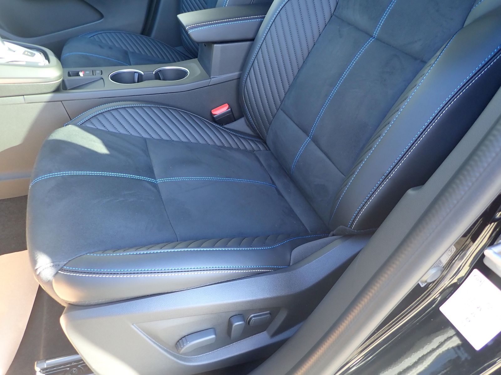 Fahrzeugabbildung Renault Arkana ESPRIT ALPINE Mild Hybrid 160 EDC