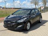 Hyundai i30 1.6 AHK Kamera PDC SHZ Blue Navi LED 16" - Hyundai aus 2014