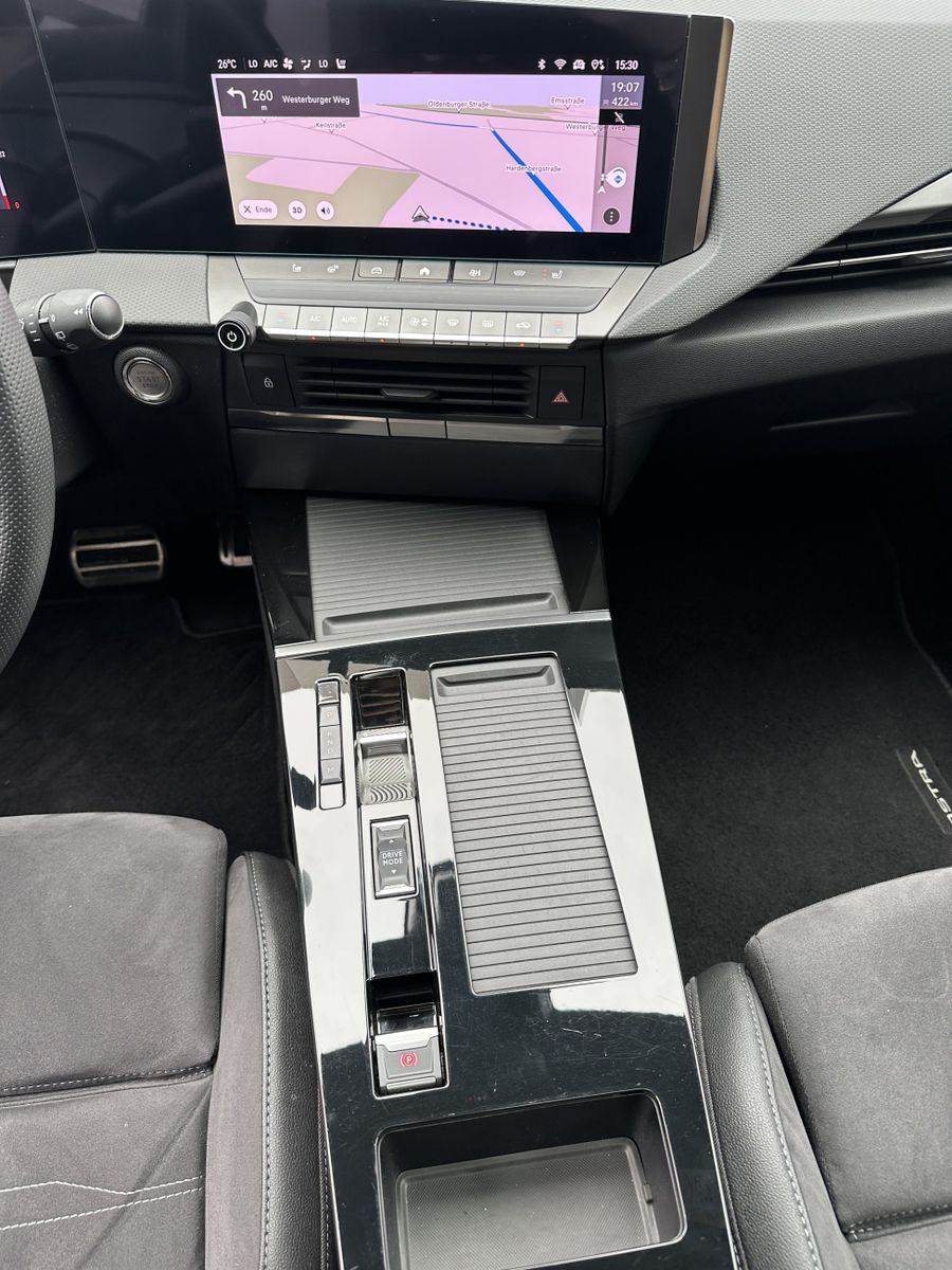 Fahrzeugabbildung Opel Astra SpT 1.5 D Aut. GS NAV+LED+PANO+18ZOLL+1HD