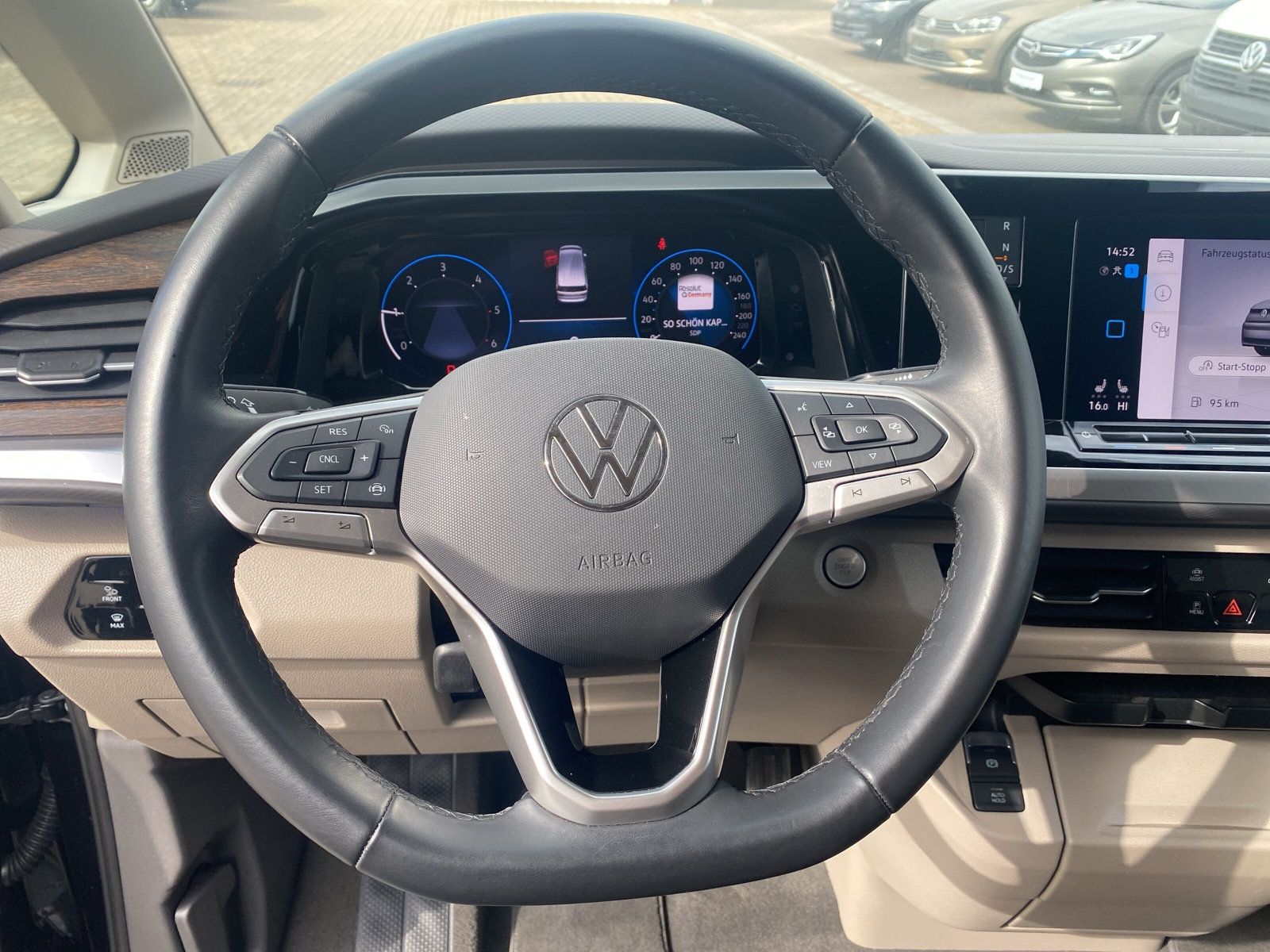 Fahrzeugabbildung Volkswagen T7 Multivan 2.0 TDI DSG Style AHK MATRIX HuD STA