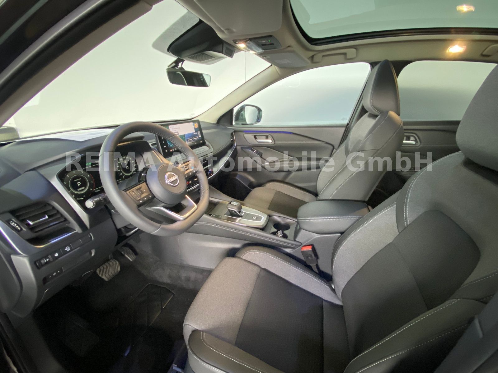Fahrzeugabbildung Nissan Qashqai 1.3 DIG-T MHEV , Pano, LED, ACC