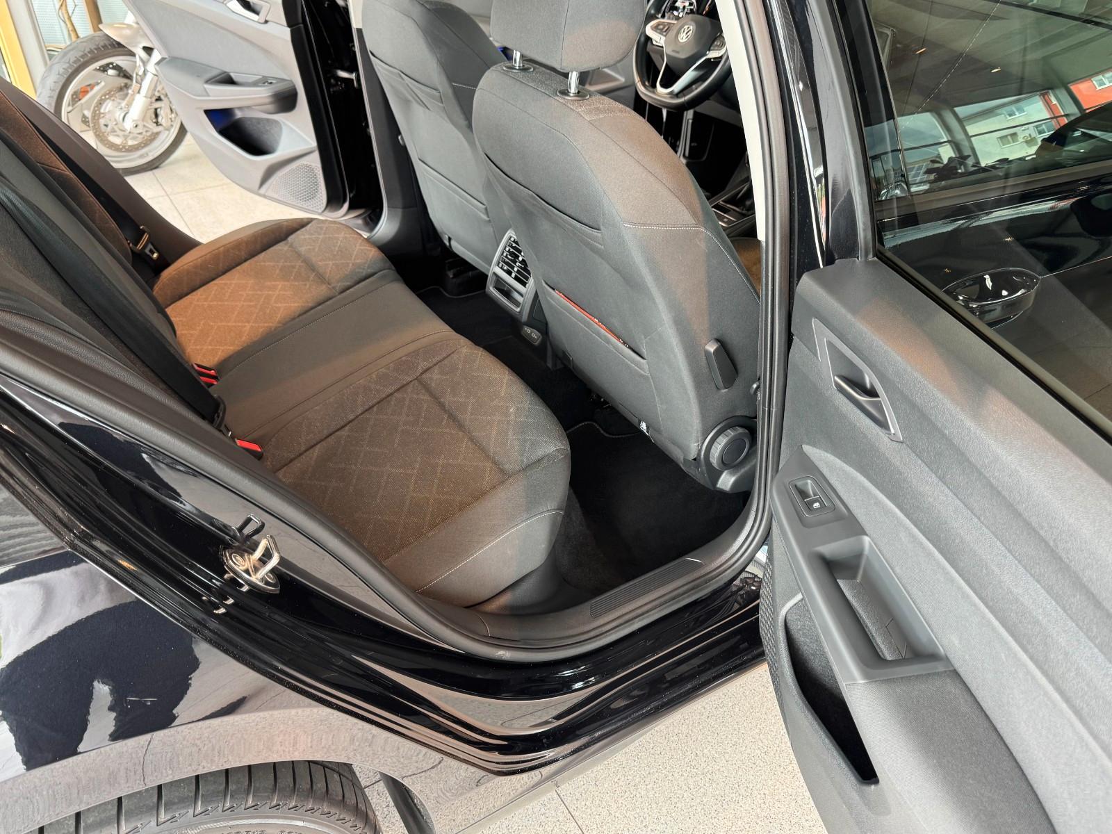 Volkswagen Golf VIII Lim. Life IQ DRIVE, миниатюра 21