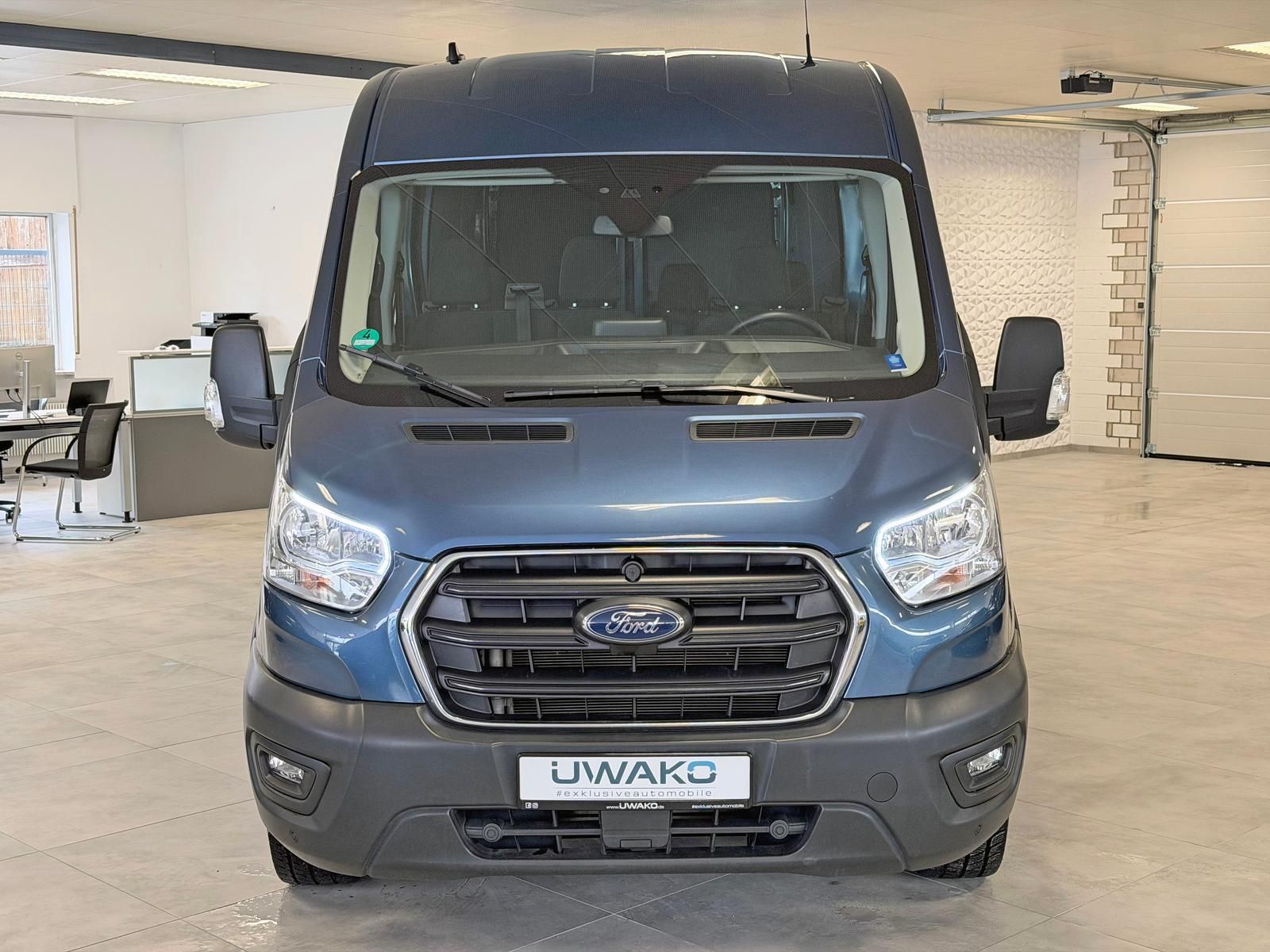 Fahrzeugabbildung Ford TRANSIT 350 L3H2 MIXTO/7-SITZE/R-CAM/PDC/CARPLAY