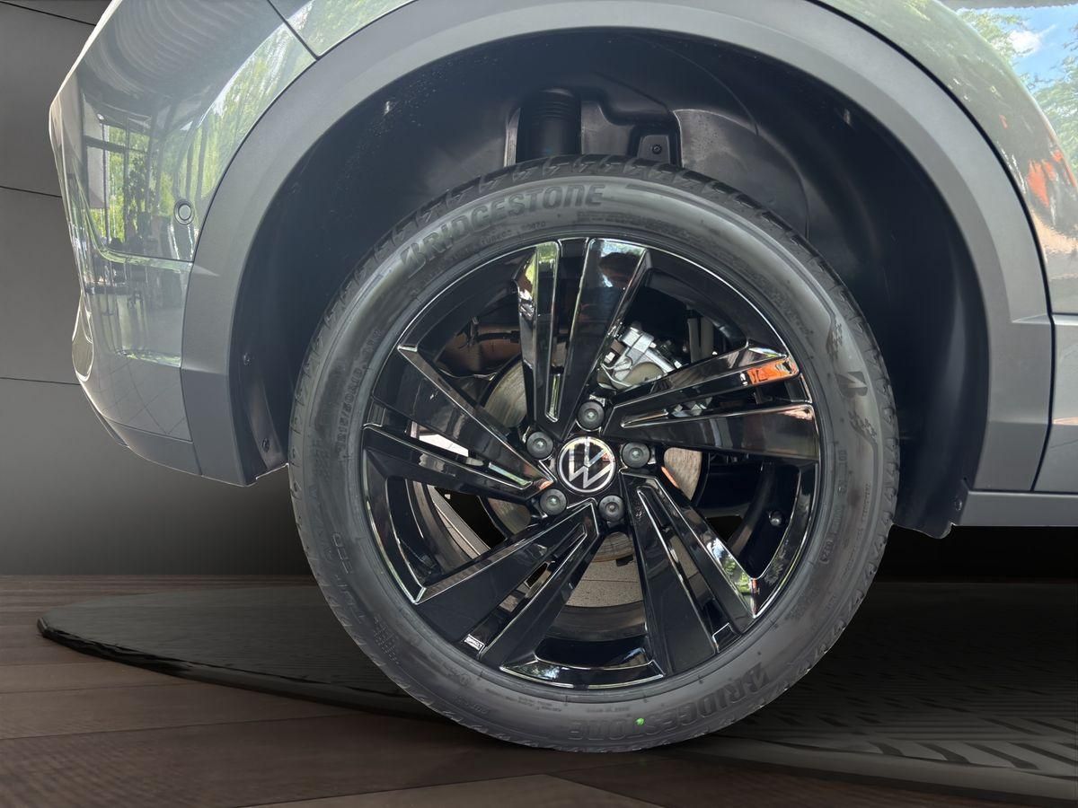 T-Roc R-Line 1.5 TSI DSG RFK APP-CONNECT BLACK-S