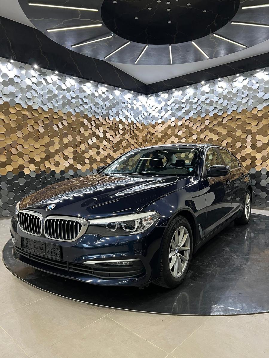 BMW 520 d /AHK/Navi/Shg/PDC/