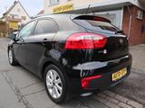 Kia Rio 1.4 Dream Team NAVI RFK SITZH BLUET PDC BC - schwarze Kia Rio