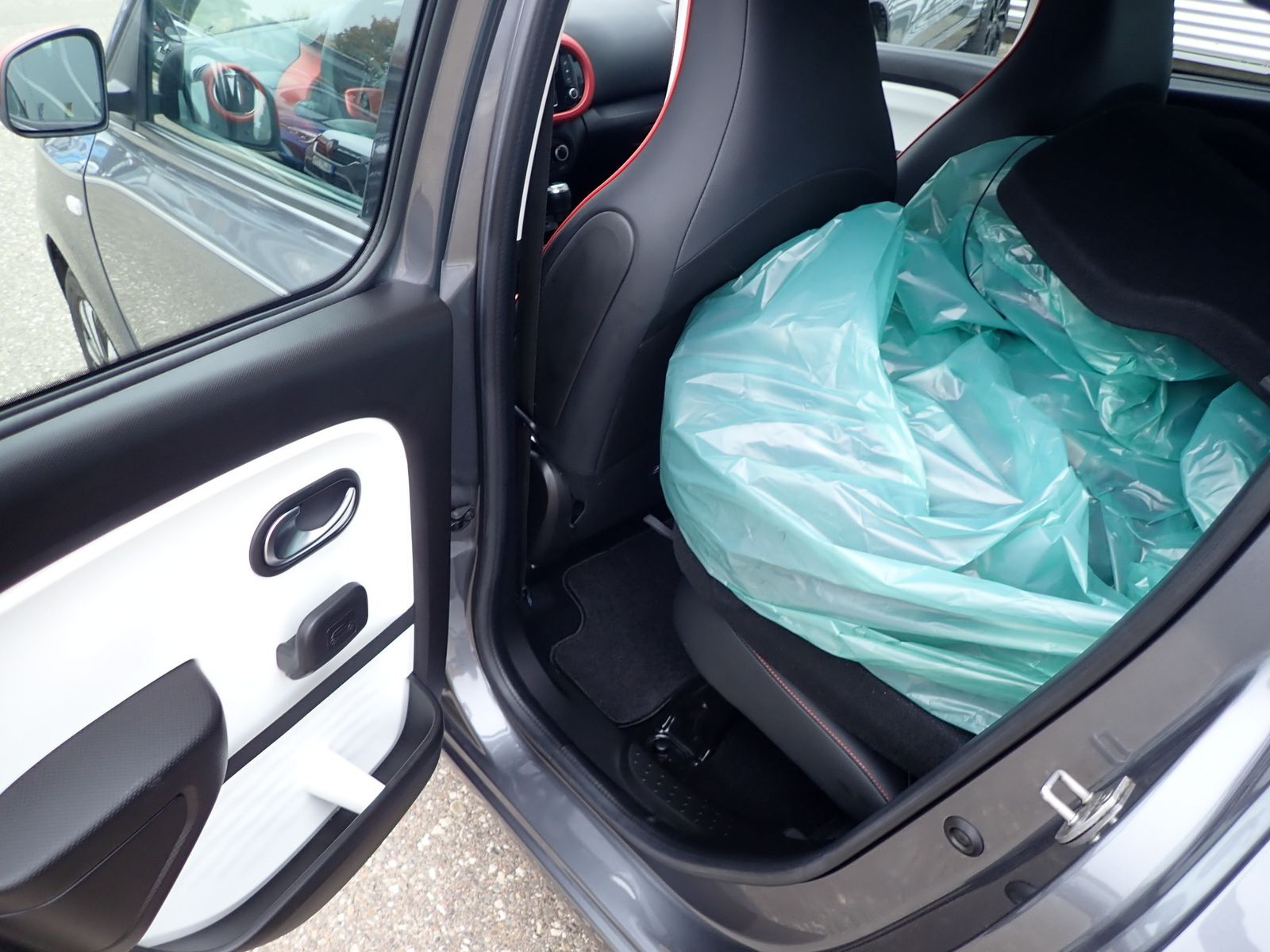 Fahrzeugabbildung Renault Twingo Intens