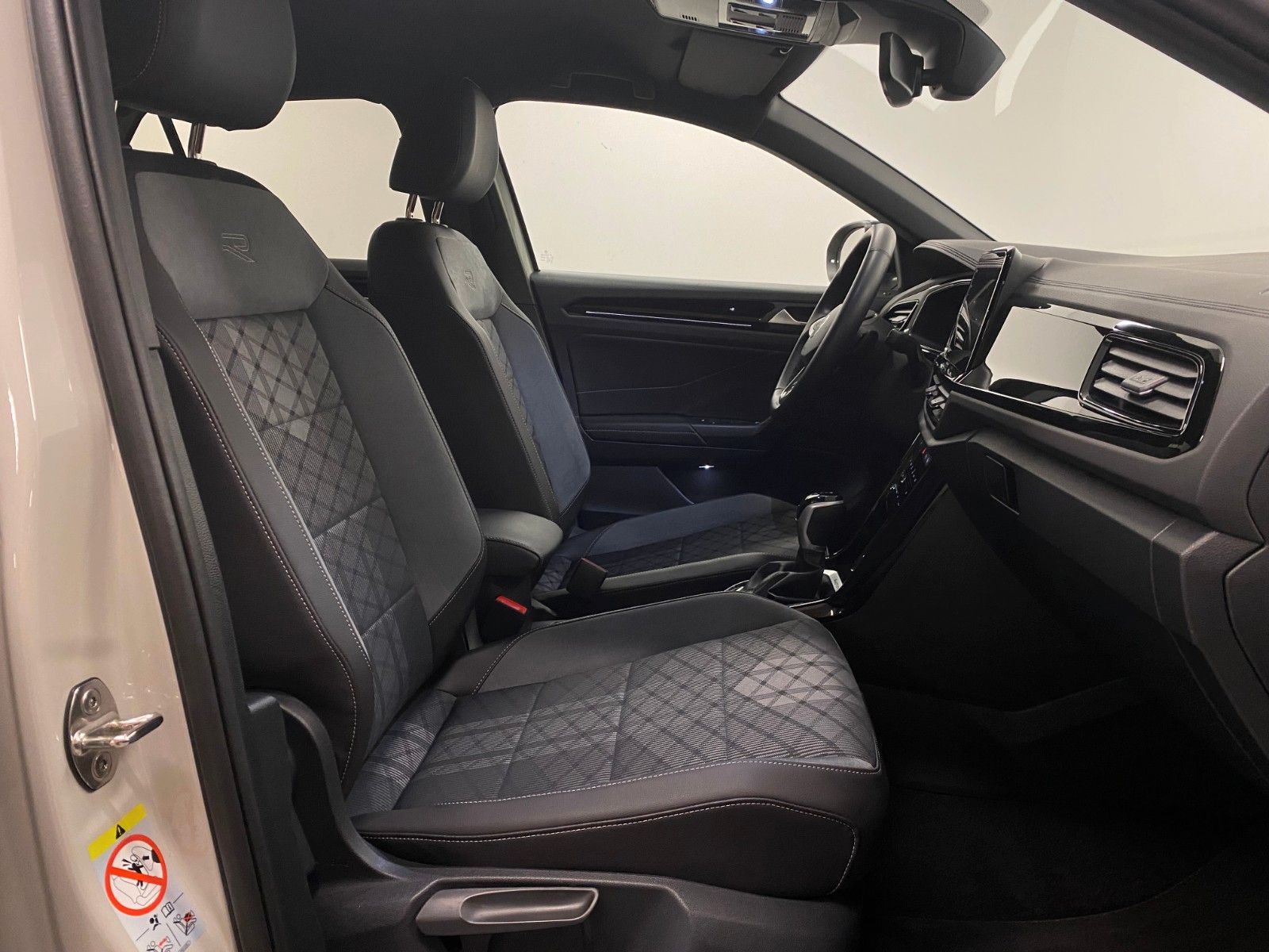 Volkswagen T-Roc - Bild 14