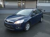 Ford Focus Lim. Style + 1,6 EURO 5 AUS 1 HAND - Ford Focus aus 2011: ST