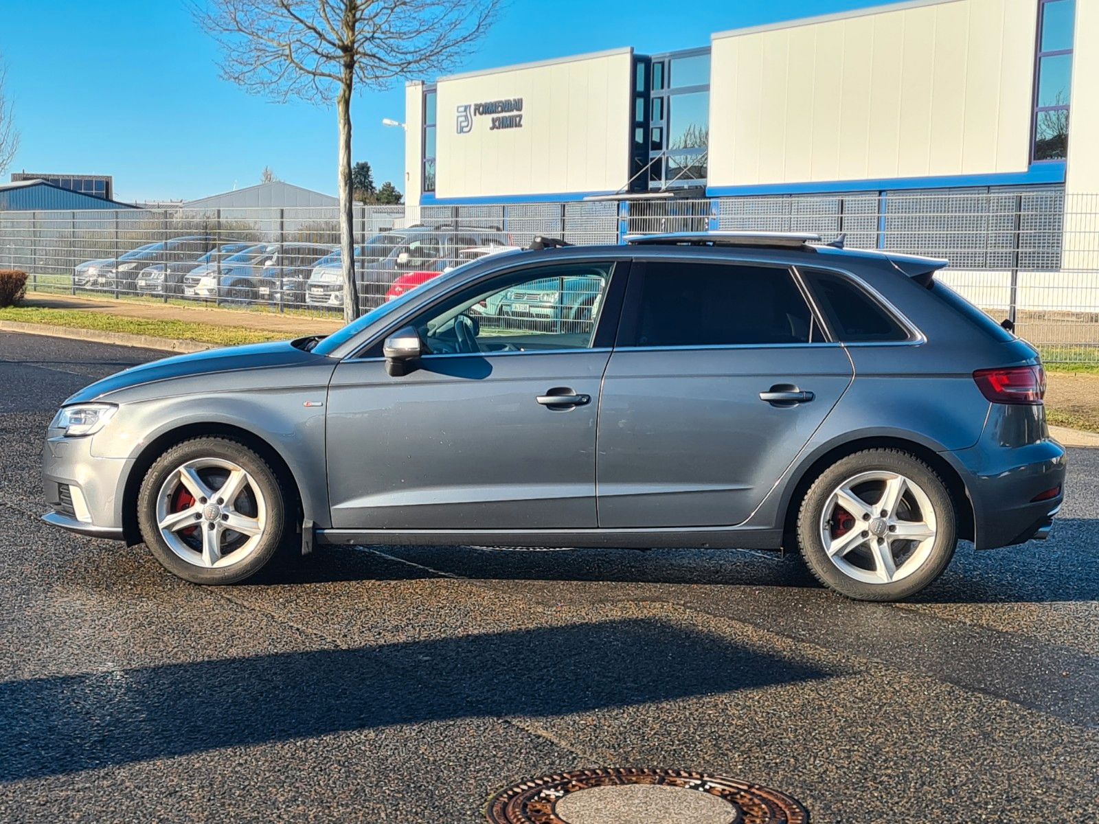 Audi A3 Sportback S-Line*Autom.*Navi*Xenon* foto 2