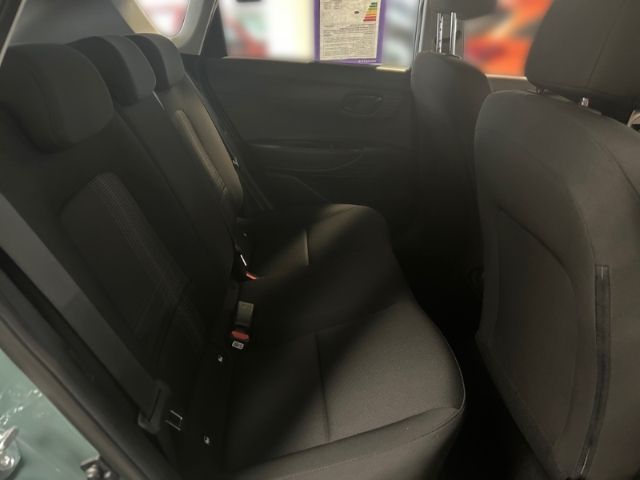 Fahrzeugabbildung Hyundai BAYON FL (MY25) 1.0 T-GDI Select Navi Kamera Ein