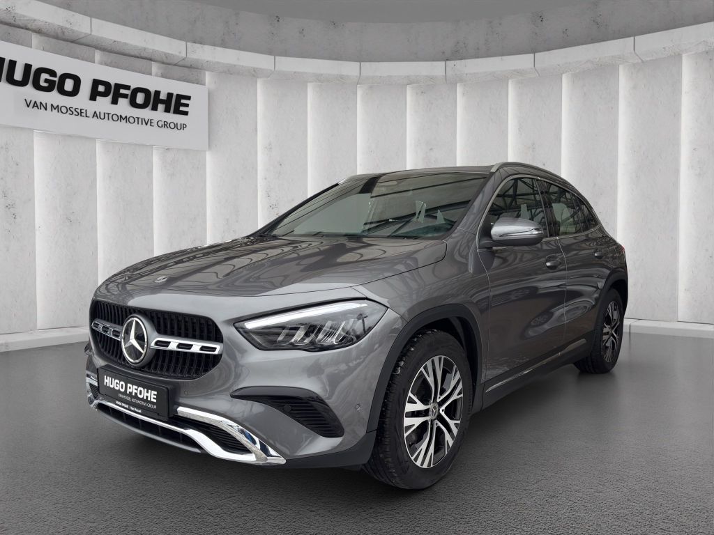 Mercedes-Benz GLA 200