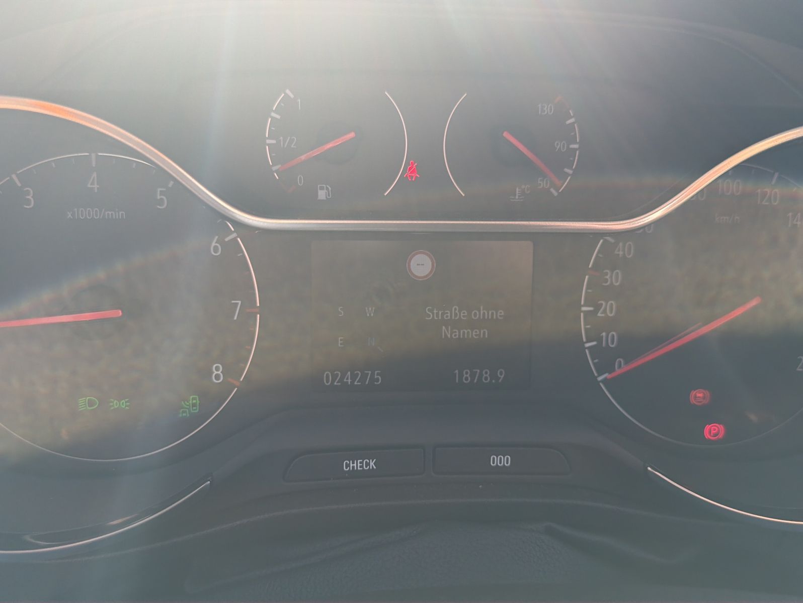 Fahrzeugabbildung Opel Crossland Elegance