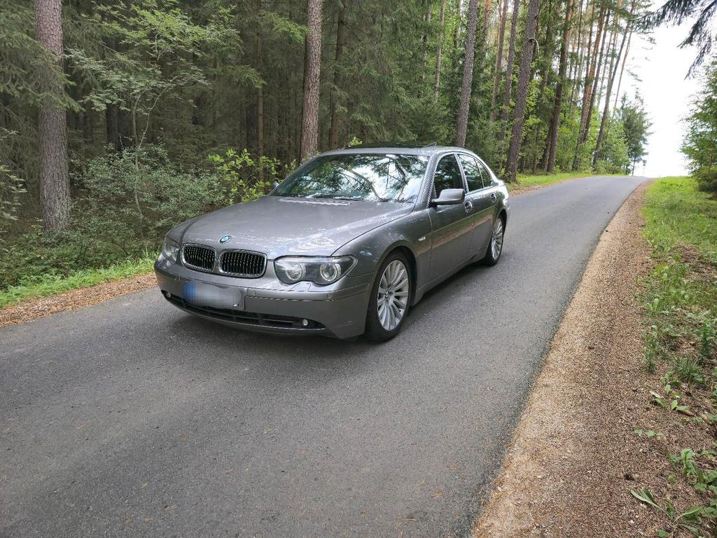 BMW 730