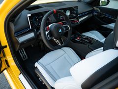 BMW M5 – 11 / 32