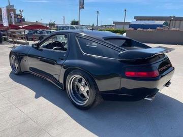 1988 Porsche 928 照片 4