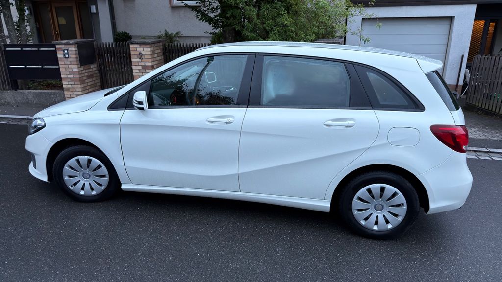 Image of Mercedes-Benz B 180