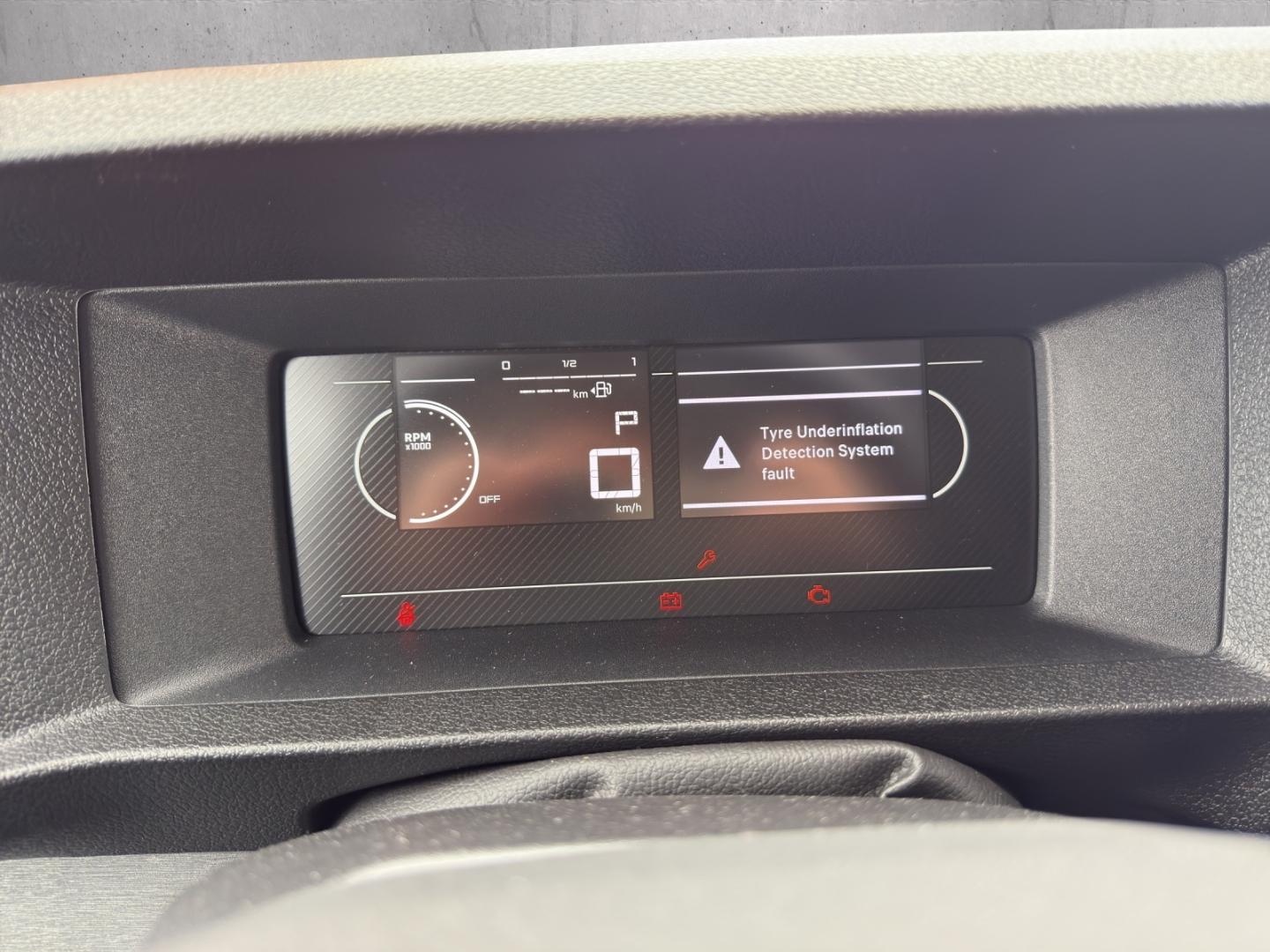 Peugeot Expert Kasten L2 2.0 BlueHDi 180 E StandHZG LED 
