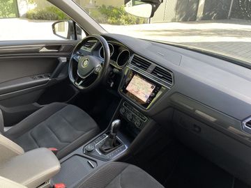 Volkswagen Tiguan - 8