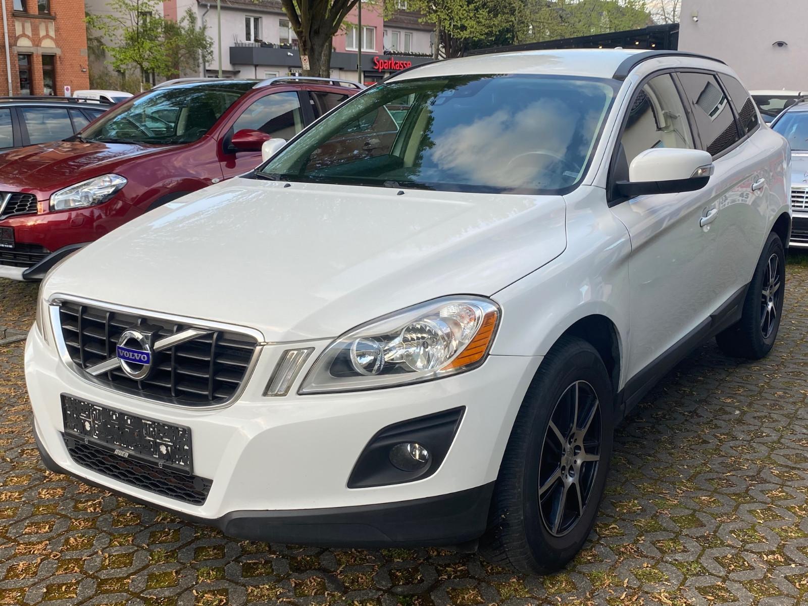 Volvo XC 60 Kinetic AWD, Automatik