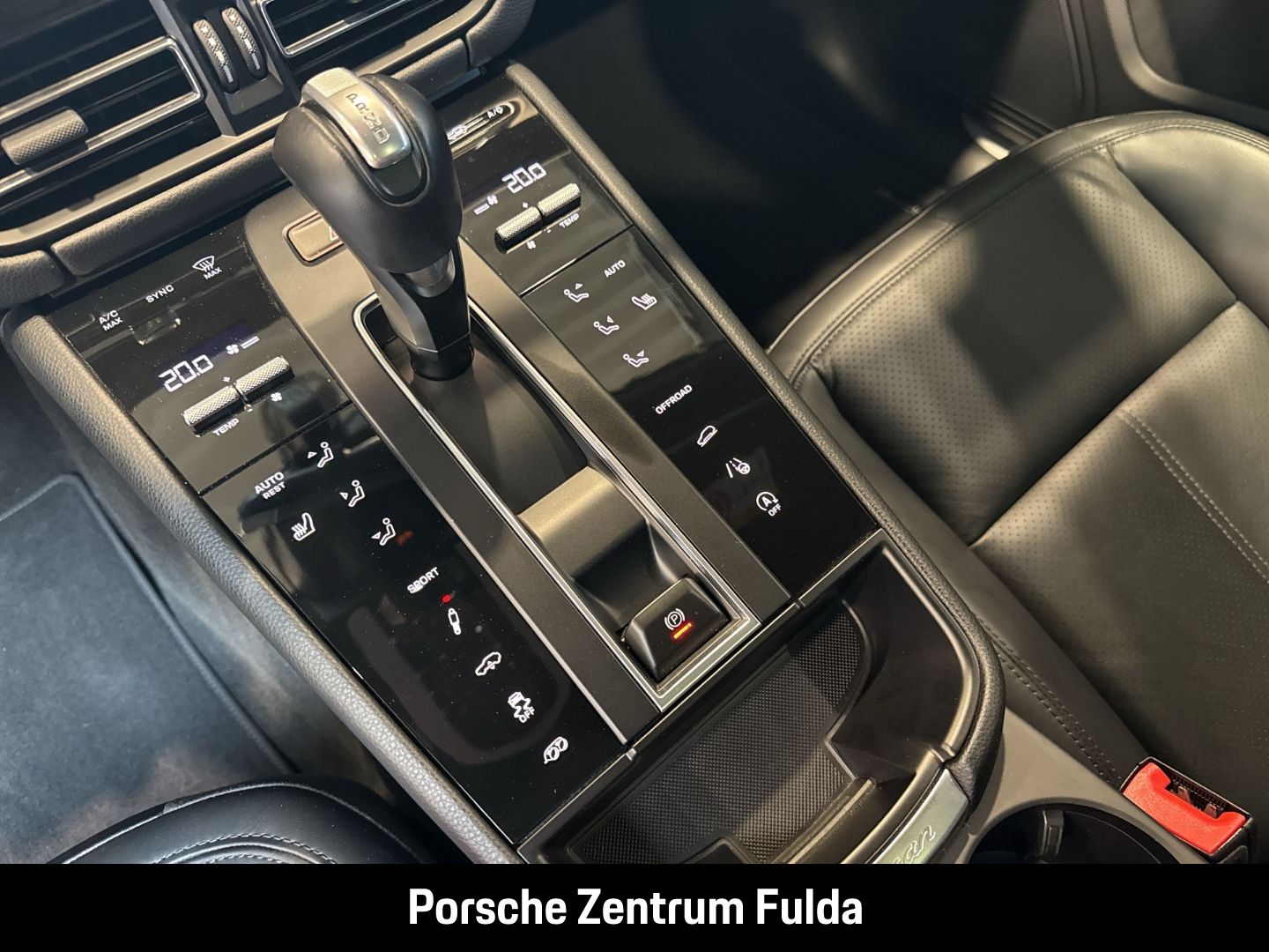 Porsche Macan S Sportabgas Luftfederung Rückfahrkamera foto 23