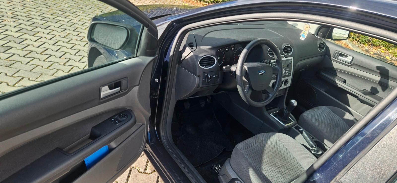 Ford Focus 2006 — photo 13