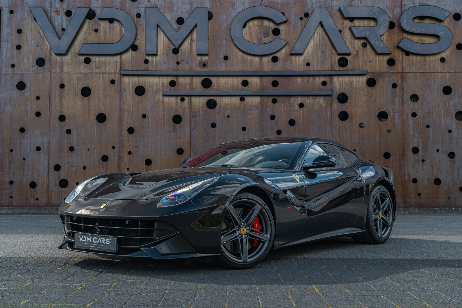 Ferrari F12 Berlinetta *ALCANTARA*CUSTOM*CARBON*