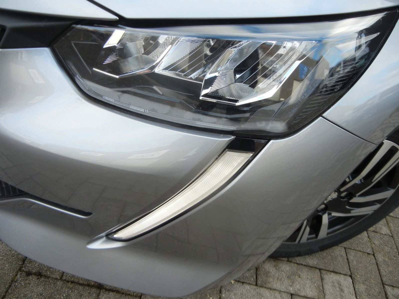 Peugeot 208 ALLURE PACK 12 PT 100 KAM*NAV*PDC*16 imagem 3