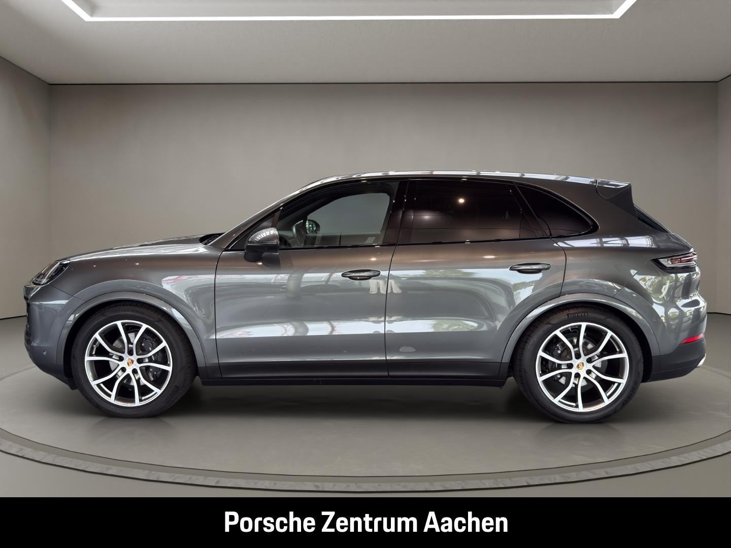 Porsche Cayenne Surround-View Luftfederung PASM 20-Zoll