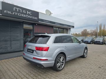Audi Q7 - 7