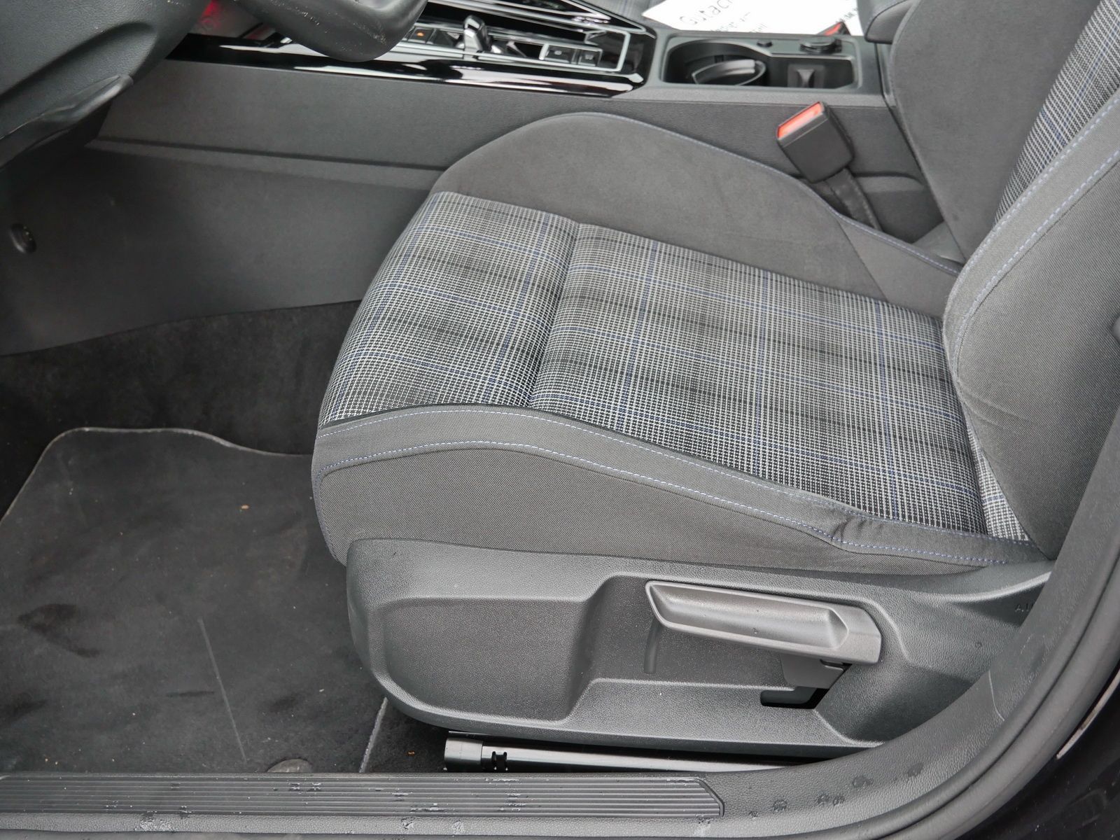 Volkswagen Golf - Bild 23