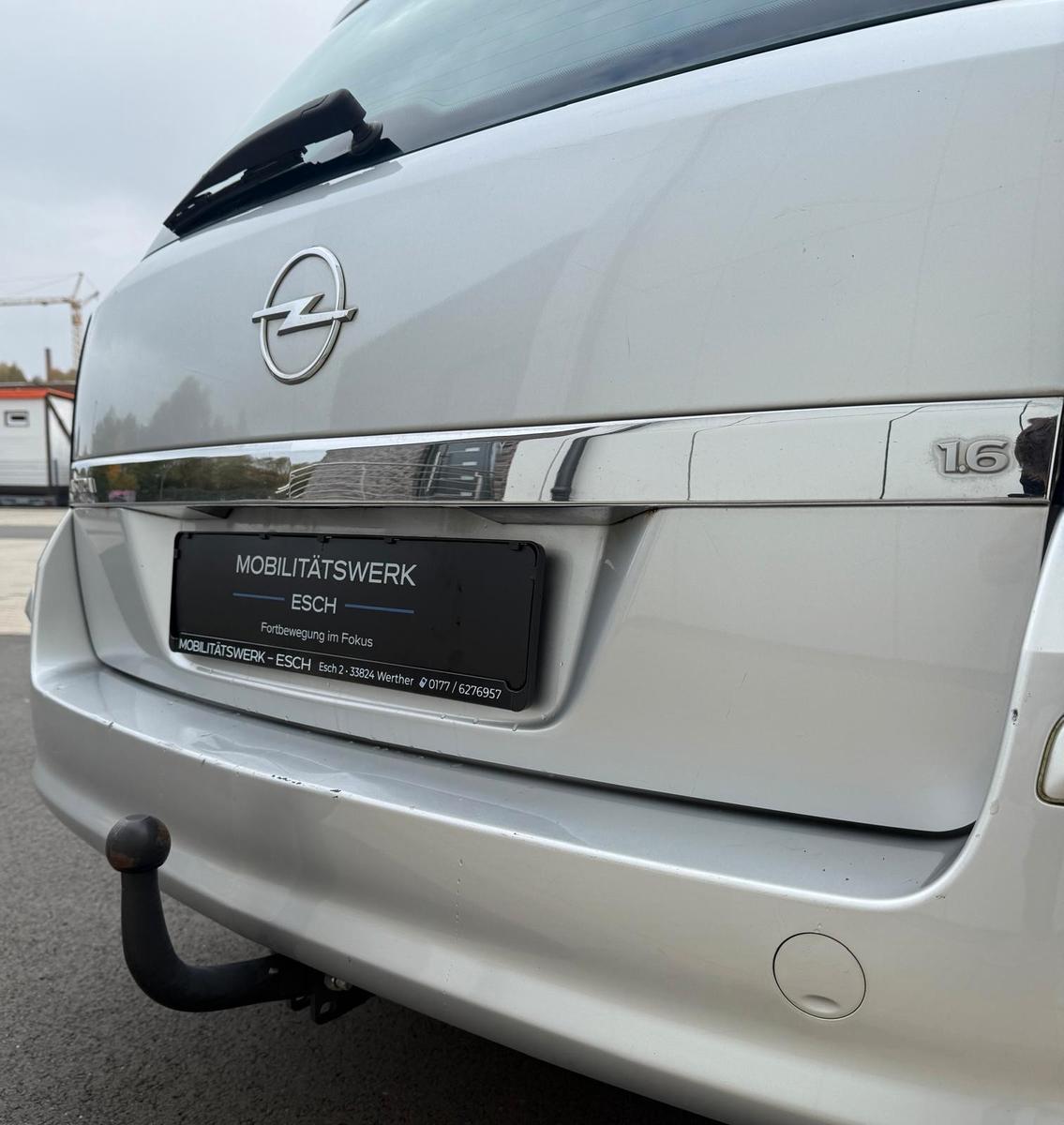 Opel Astra 2007 — photo 29