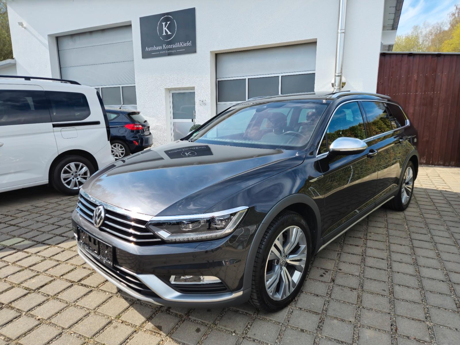 Volkswagen Passat Alltrack 4Motion/LEDMatrix/AHK/ACC/Kamera