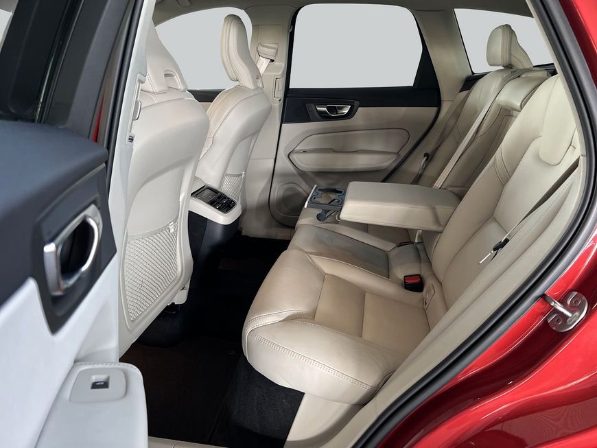 Volvo XC60 B5 AWD Ultimate-Bright Belüftete-Massagesit foto 11